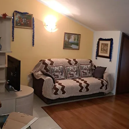 アパート Carmen2